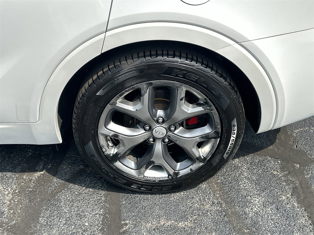 2017 Kia Sorento SX photo 22