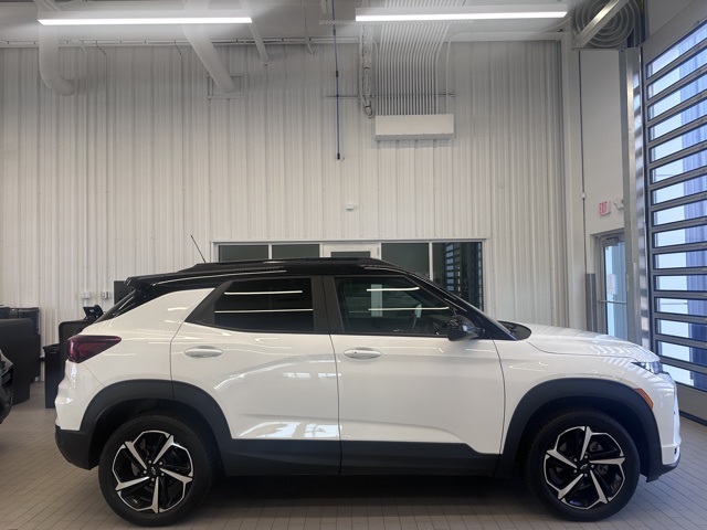 2022 Chevrolet Trailblazer RS photo 2