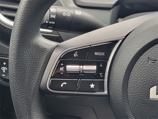2024 Kia Seltos LX photo 25