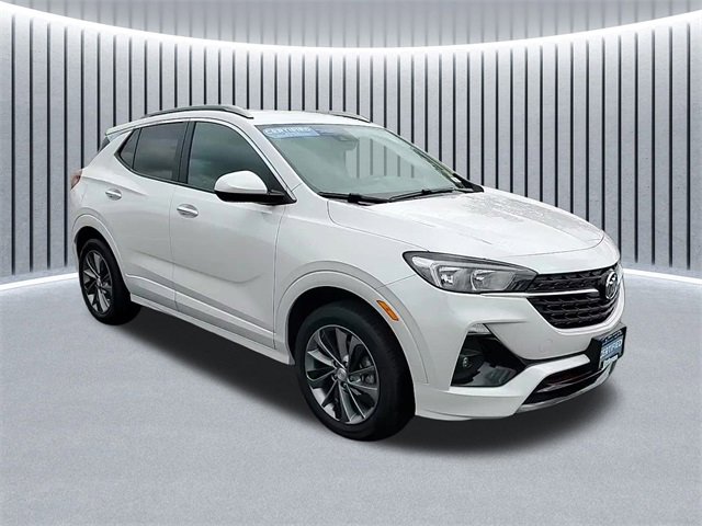 Used 2023 White Frost Tricoat Buick Select image 1