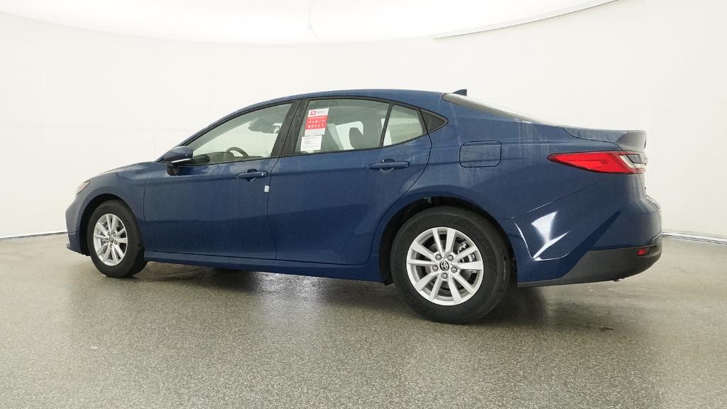 2026 Toyota Camry LE photo 12