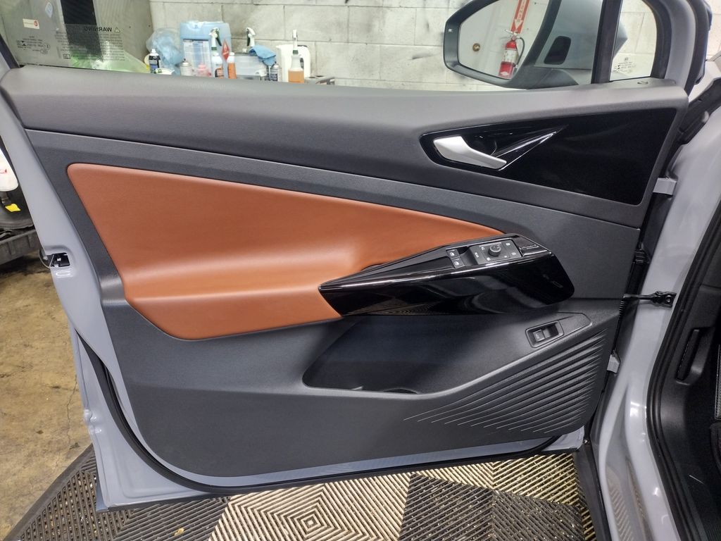 2021 Volkswagen ID.4 Pro S photo 16