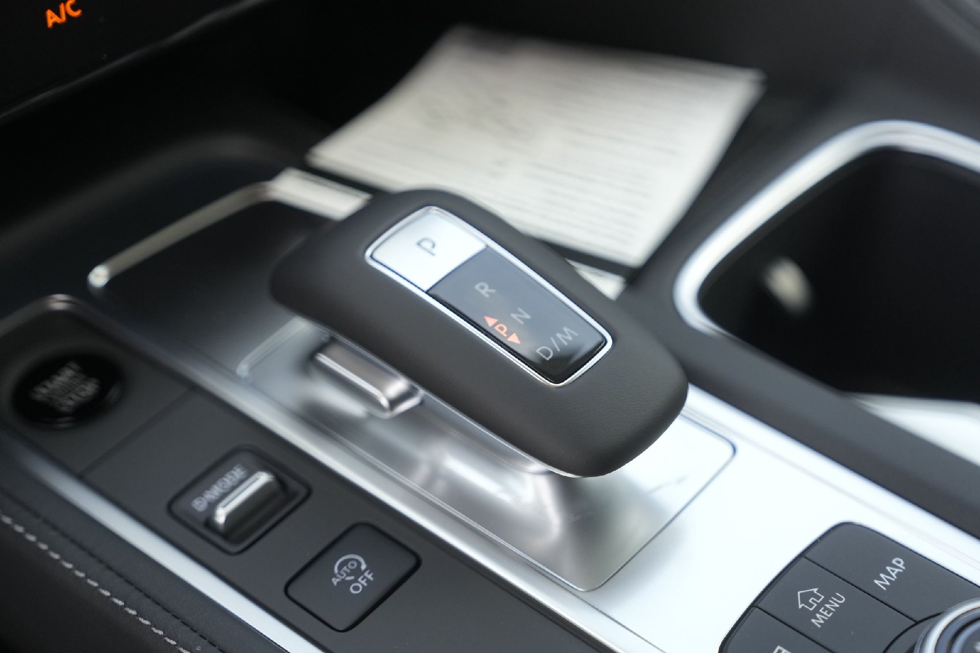 2026 Infiniti QX60 Luxe photo 11