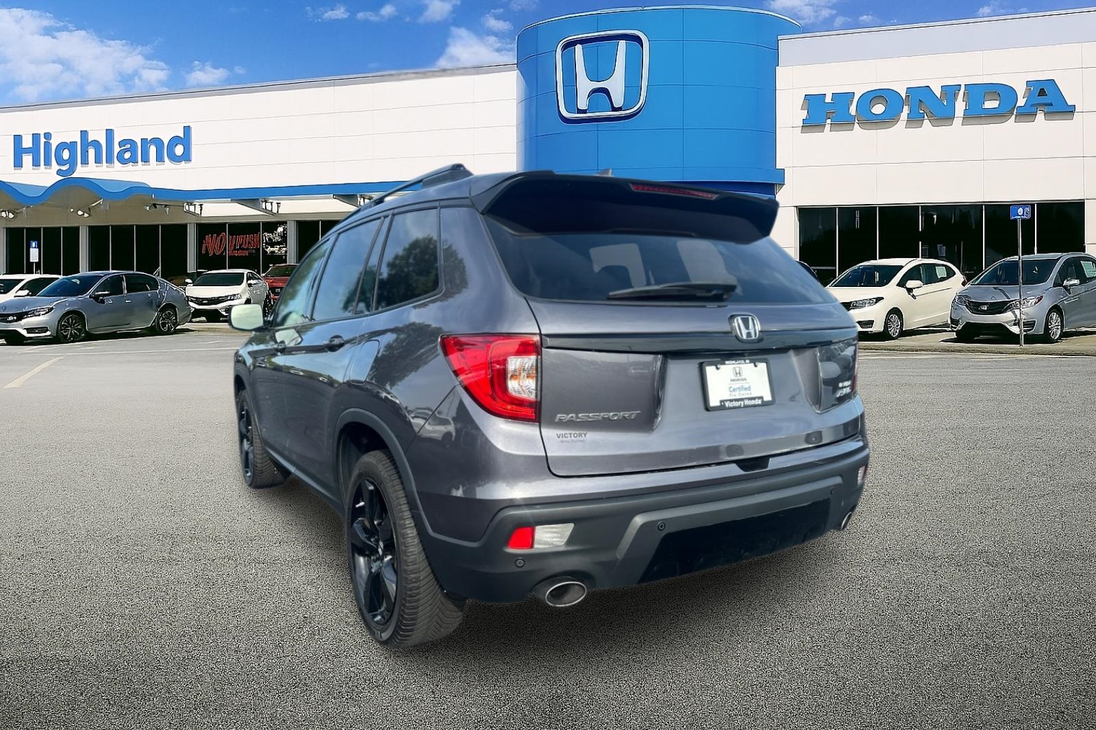 2021 Honda Passport Elite photo 2