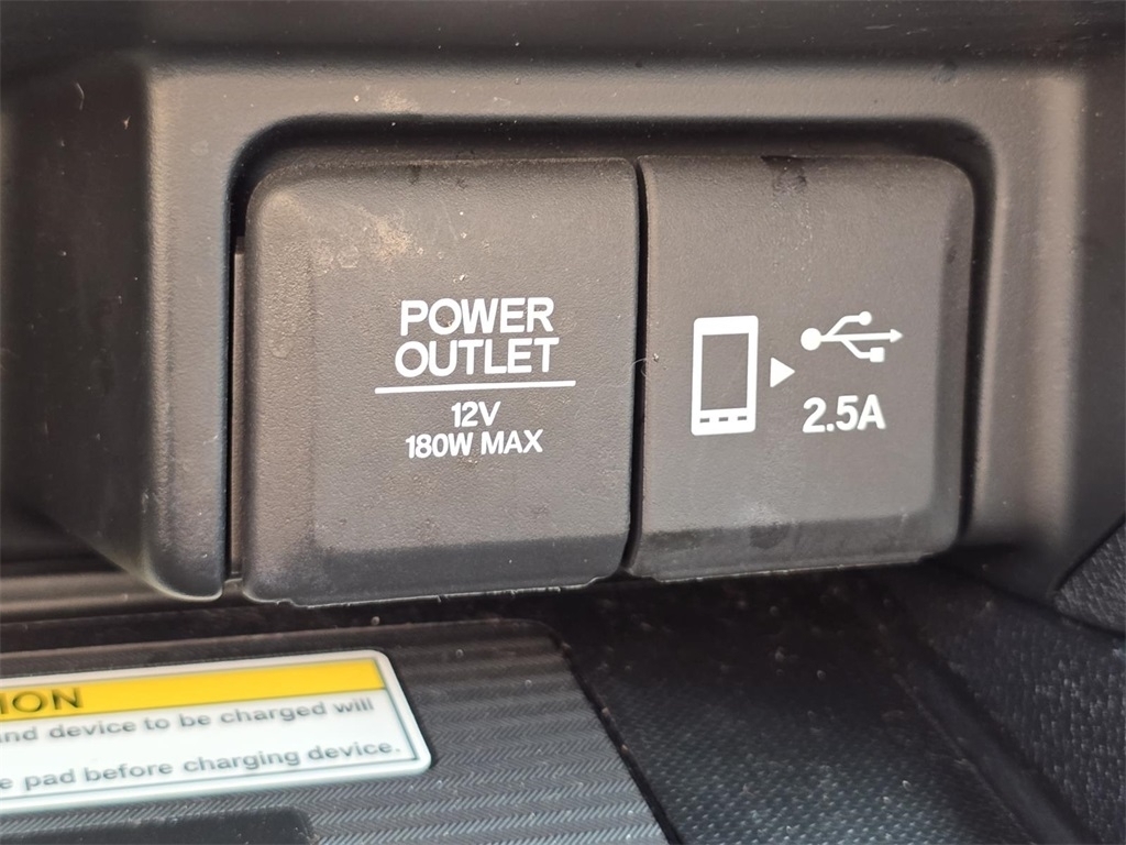 2021 Honda Pilot Black Edition photo 3