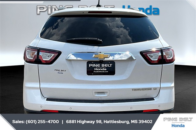 2016 Chevrolet Traverse 2LT photo 4