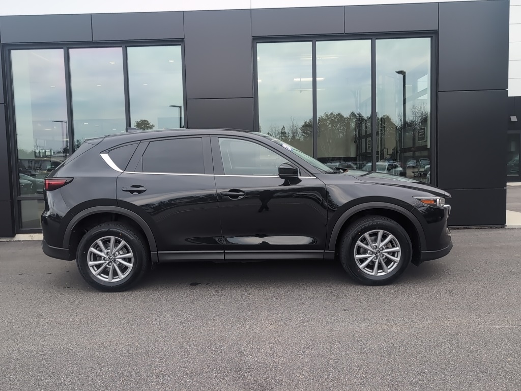 2023 Mazda CX-5 2.5 Select photo 3