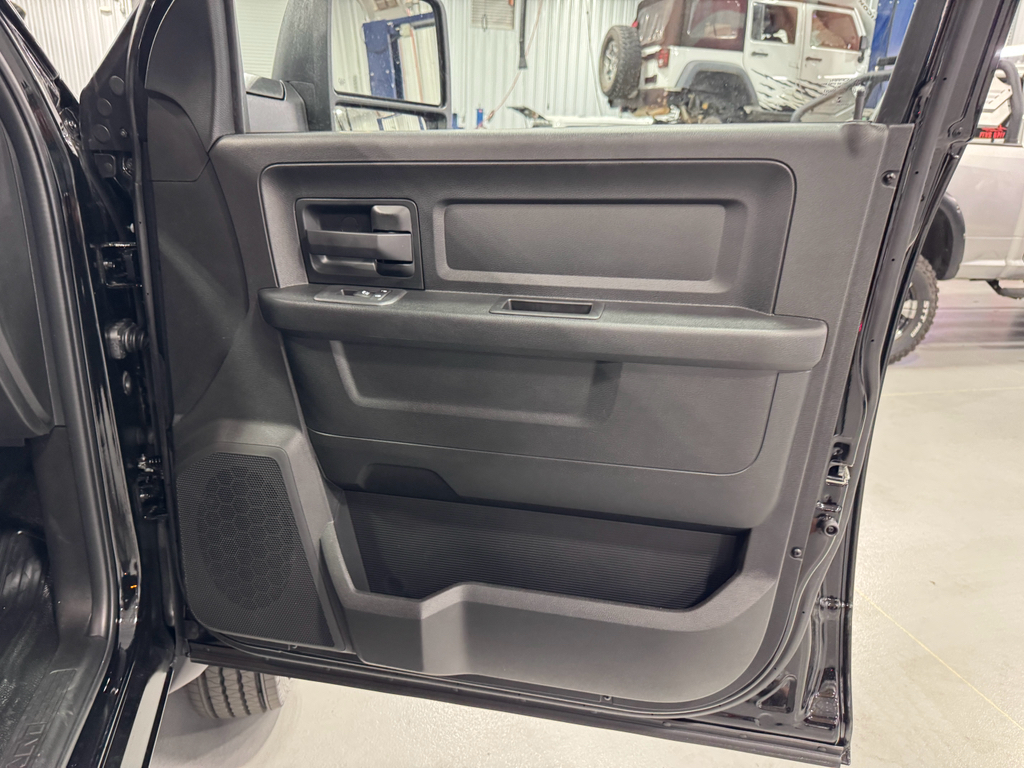 2025 Ram 4500 Tradesman photo 11