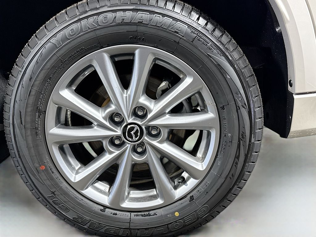 2025 Mazda CX-5 2.5 Select photo 29