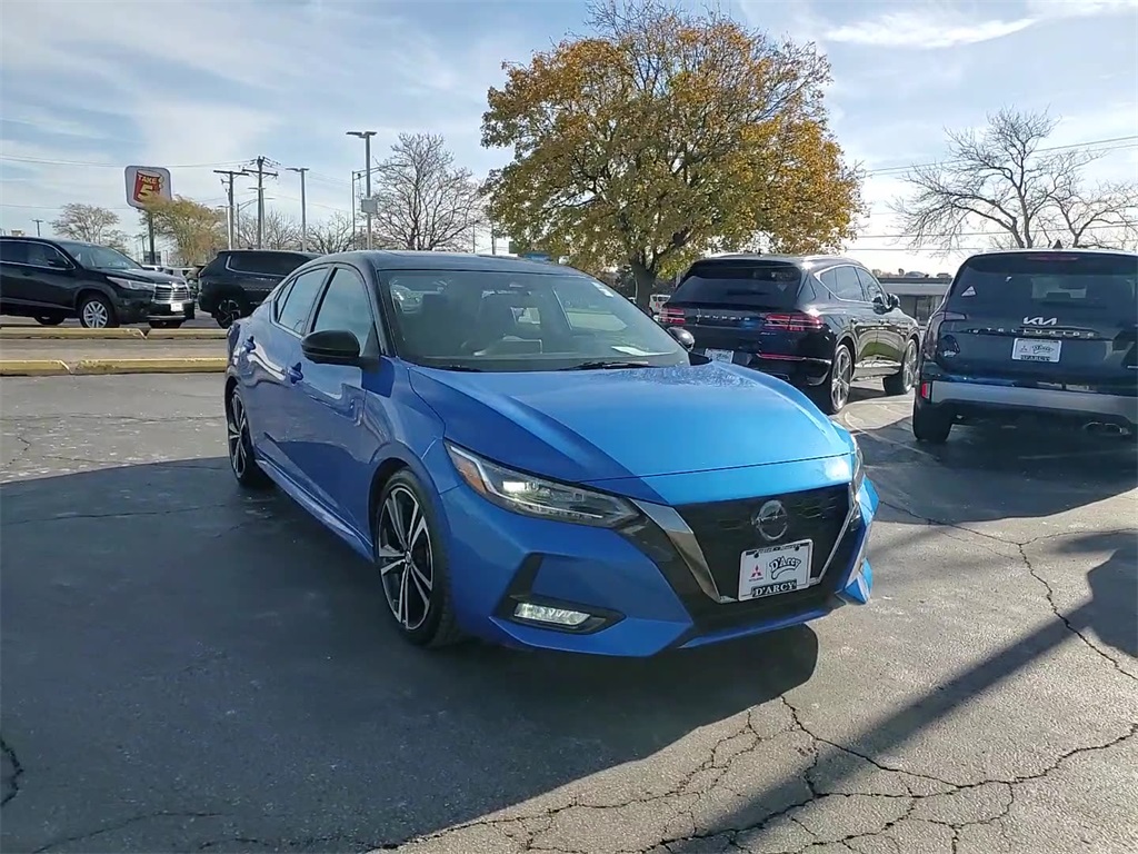 2023 Nissan Sentra SR photo 3