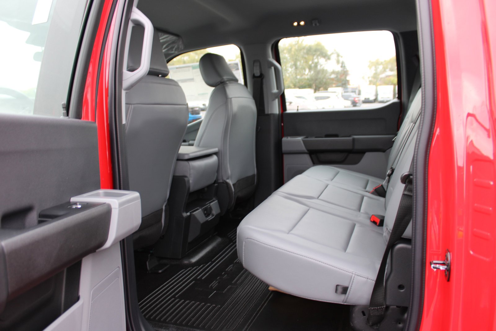 2023 FORD F-350 - Image 16