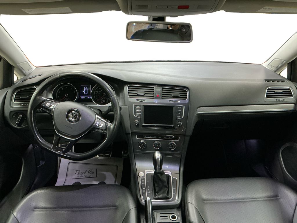 2017 Volkswagen Golf Alltrack TSI SE photo 9