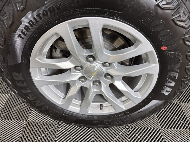 2019 Chevrolet Silverado 1500 LT photo 7