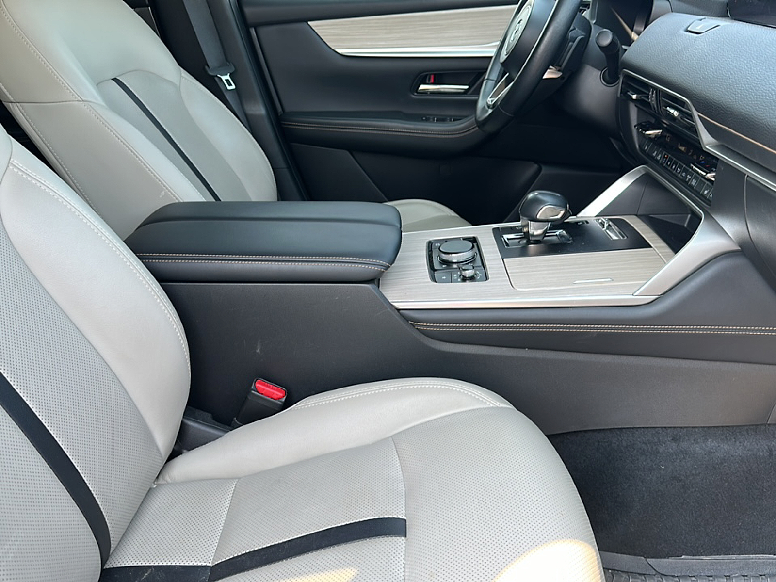 2024 Mazda CX-90 Preferred photo 8