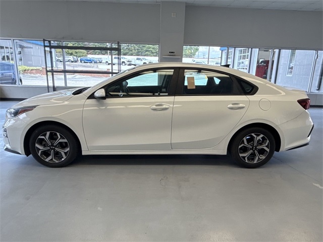 2020 Kia Forte LXS photo 2