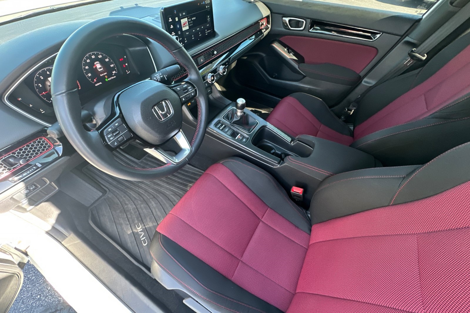 2025 Honda Civic Si photo 8