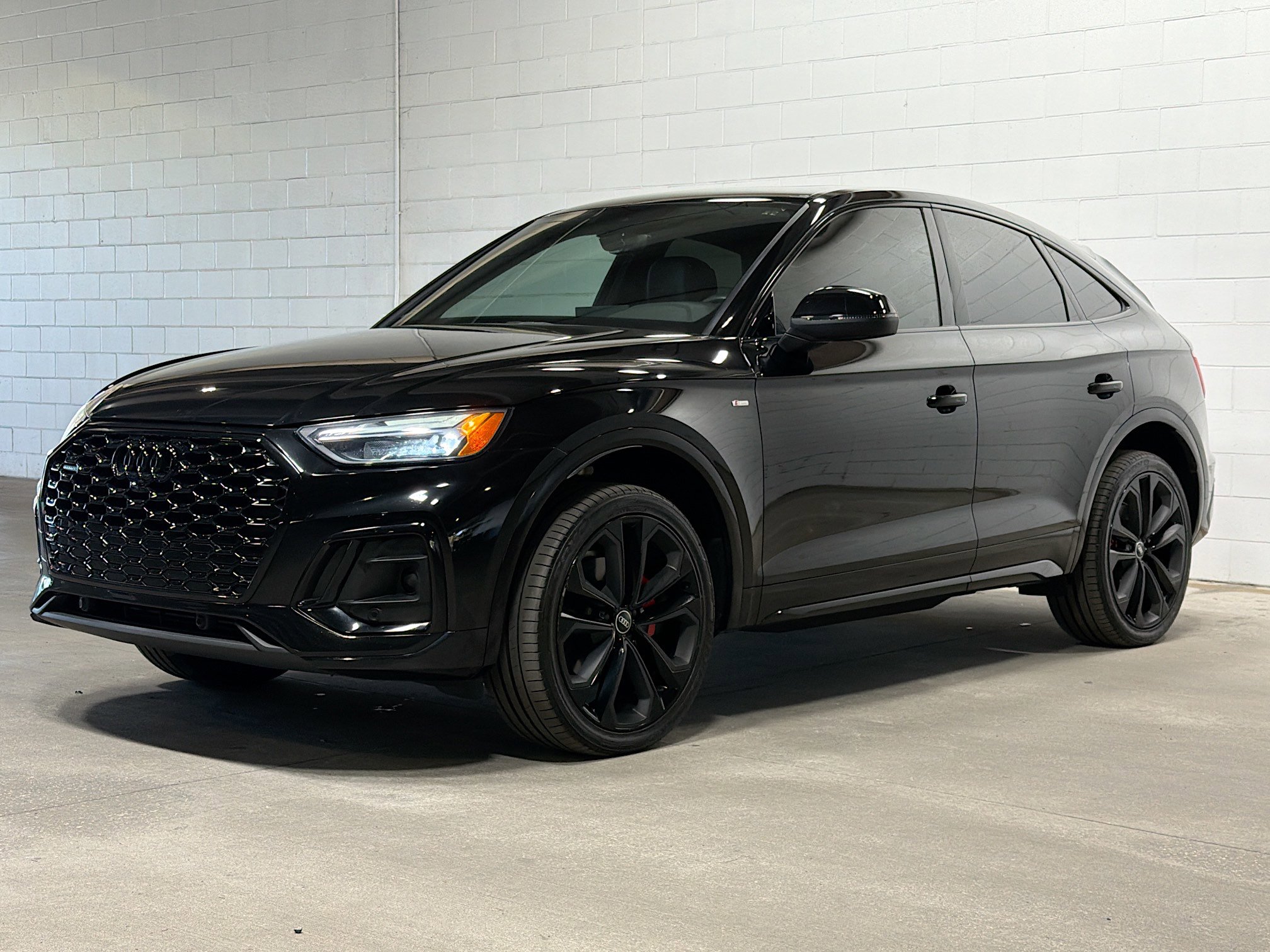 2023 Audi Q5 Sportback Premium Plus's photo