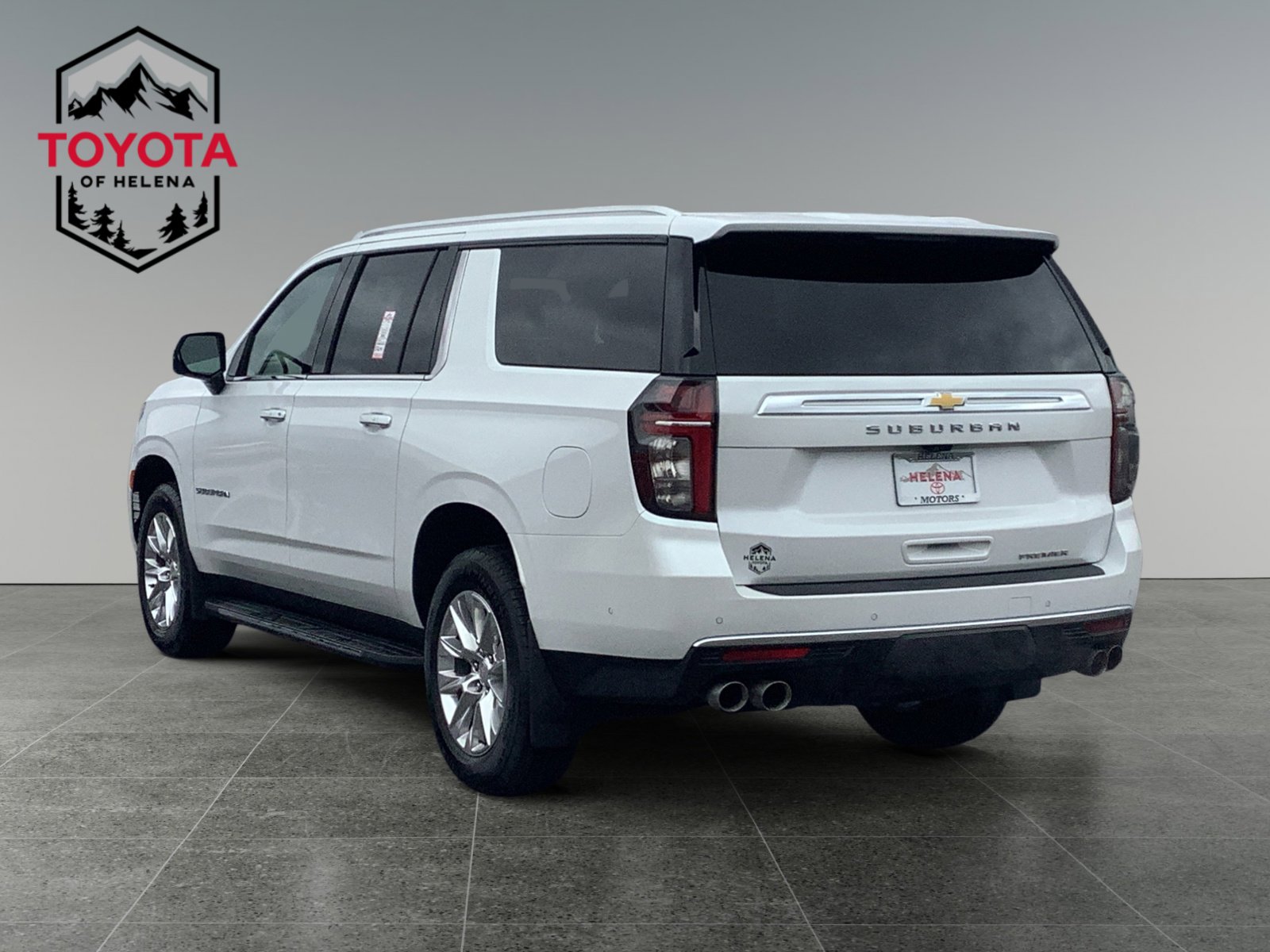 2024 Chevrolet Suburban Premier photo 3