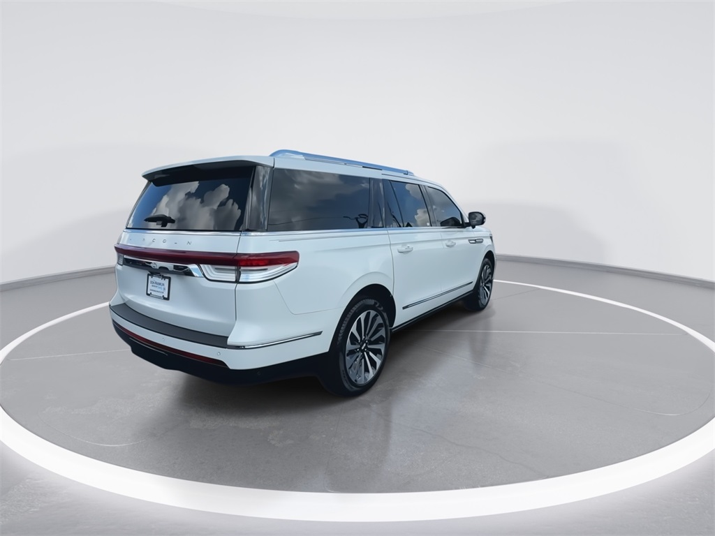 2024 Lincoln Navigator L Reserve photo 7