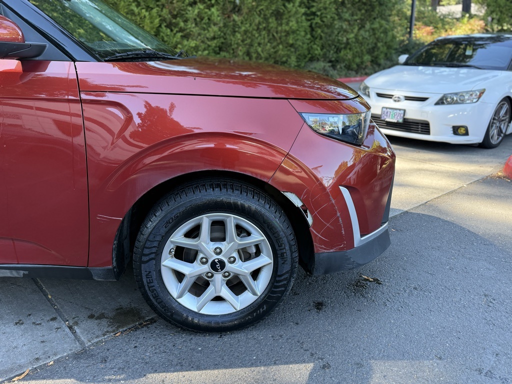 2023 Kia Soul LX photo 11