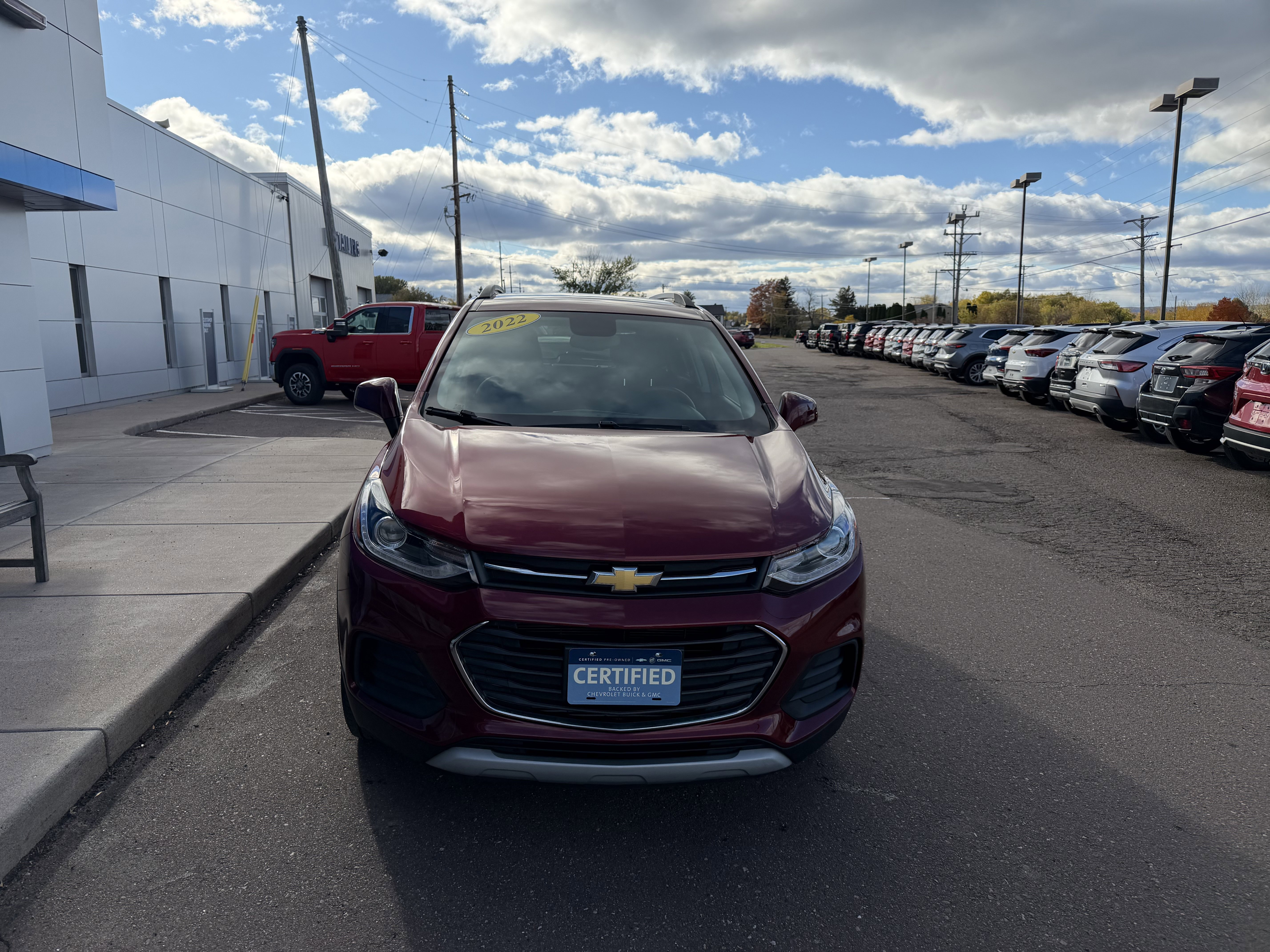 Certified 2022 Chevrolet Trax LT with VIN KL7CJPSM5NB524935 for sale in Ashland, WI