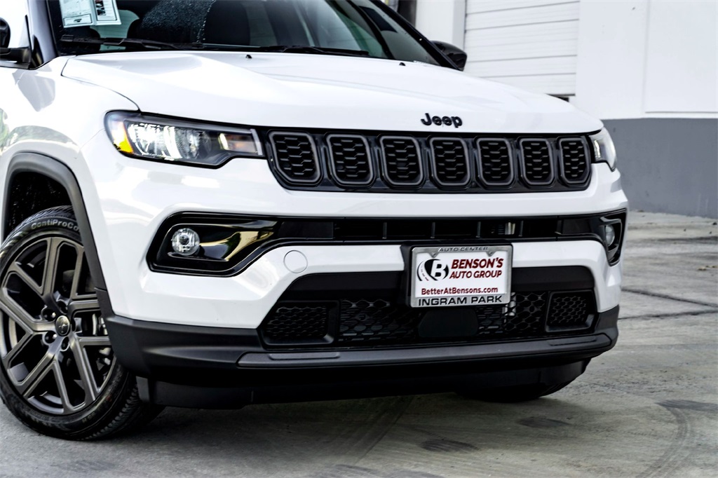 2026 Jeep Compass Limited Altitude photo 3