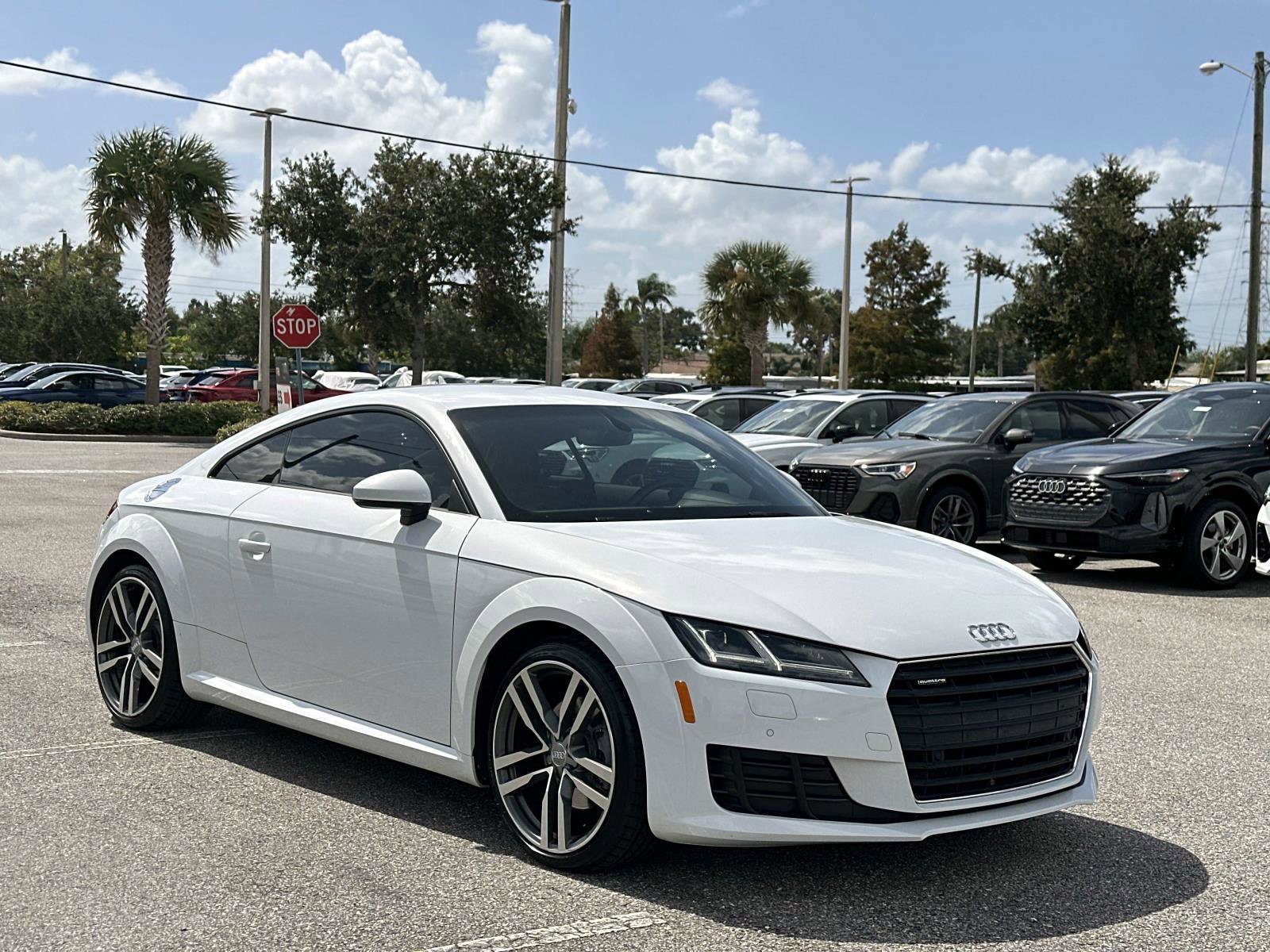 2017 Audi TT 2.0T Quattro photo 2
