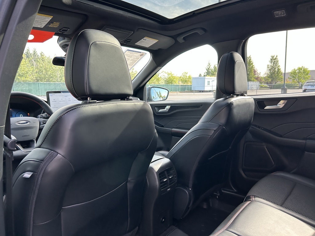 2024 Ford Escape ST-Line Select photo 22