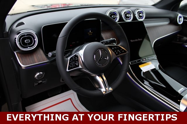 2025 Mercedes Benz GLC 300 4MATIC photo 11