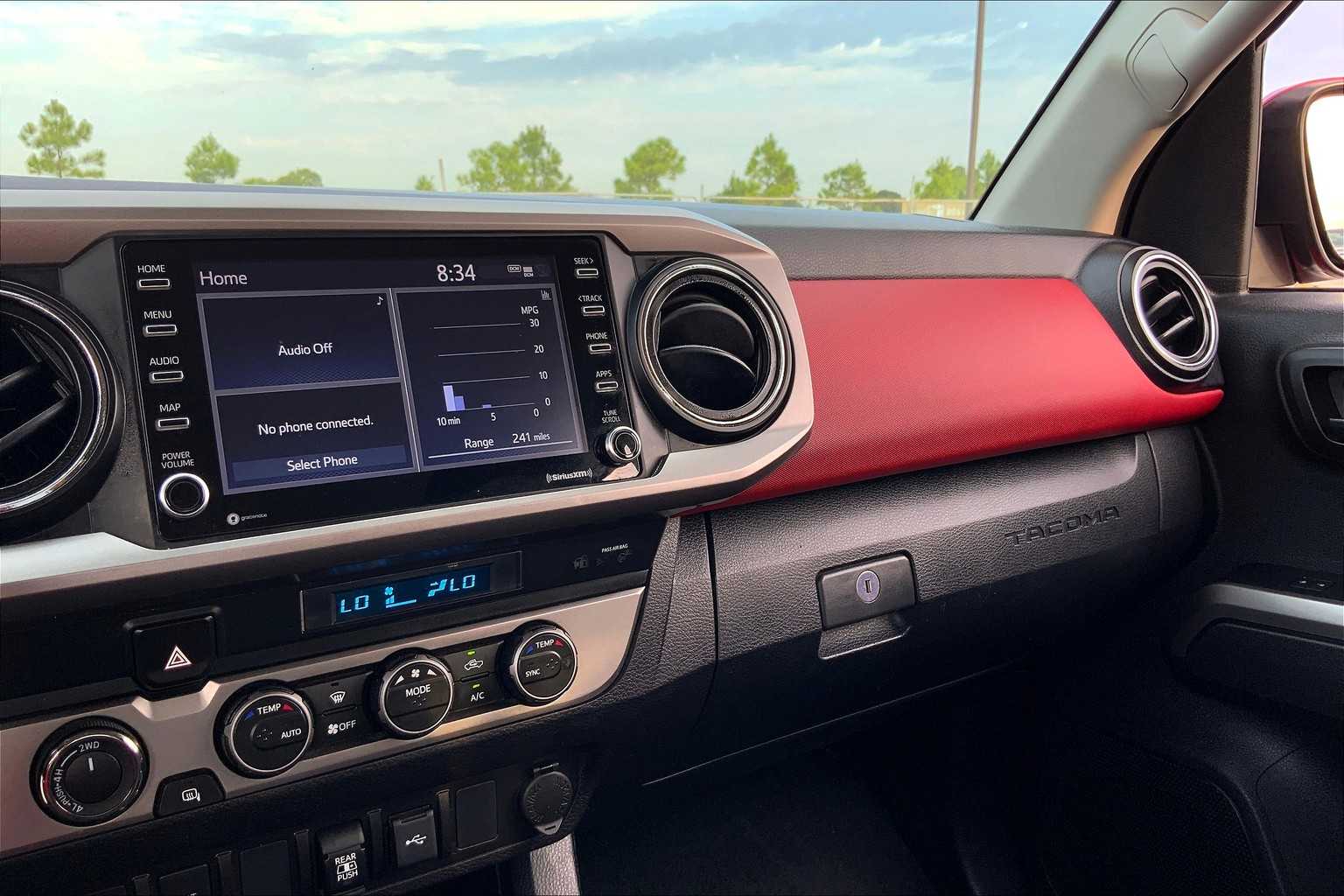 2021 Toyota Tacoma SR5 photo 32