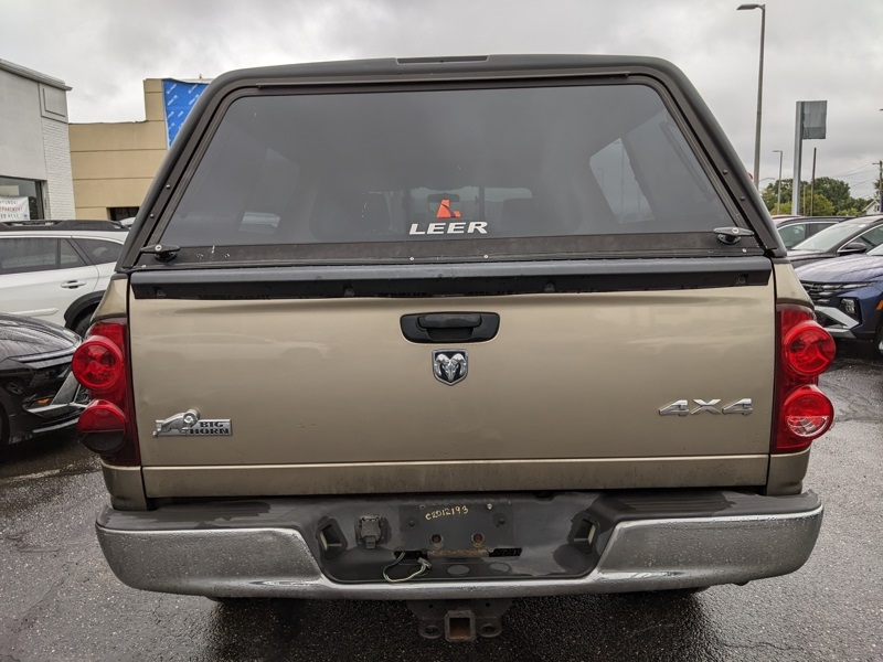 2008 Dodge Ram SLT photo 3