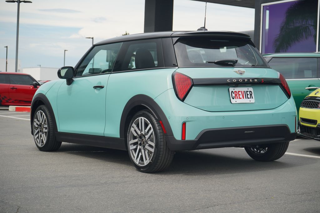 2026 Mini Cooper 2 Door Hardtop Signature photo 2