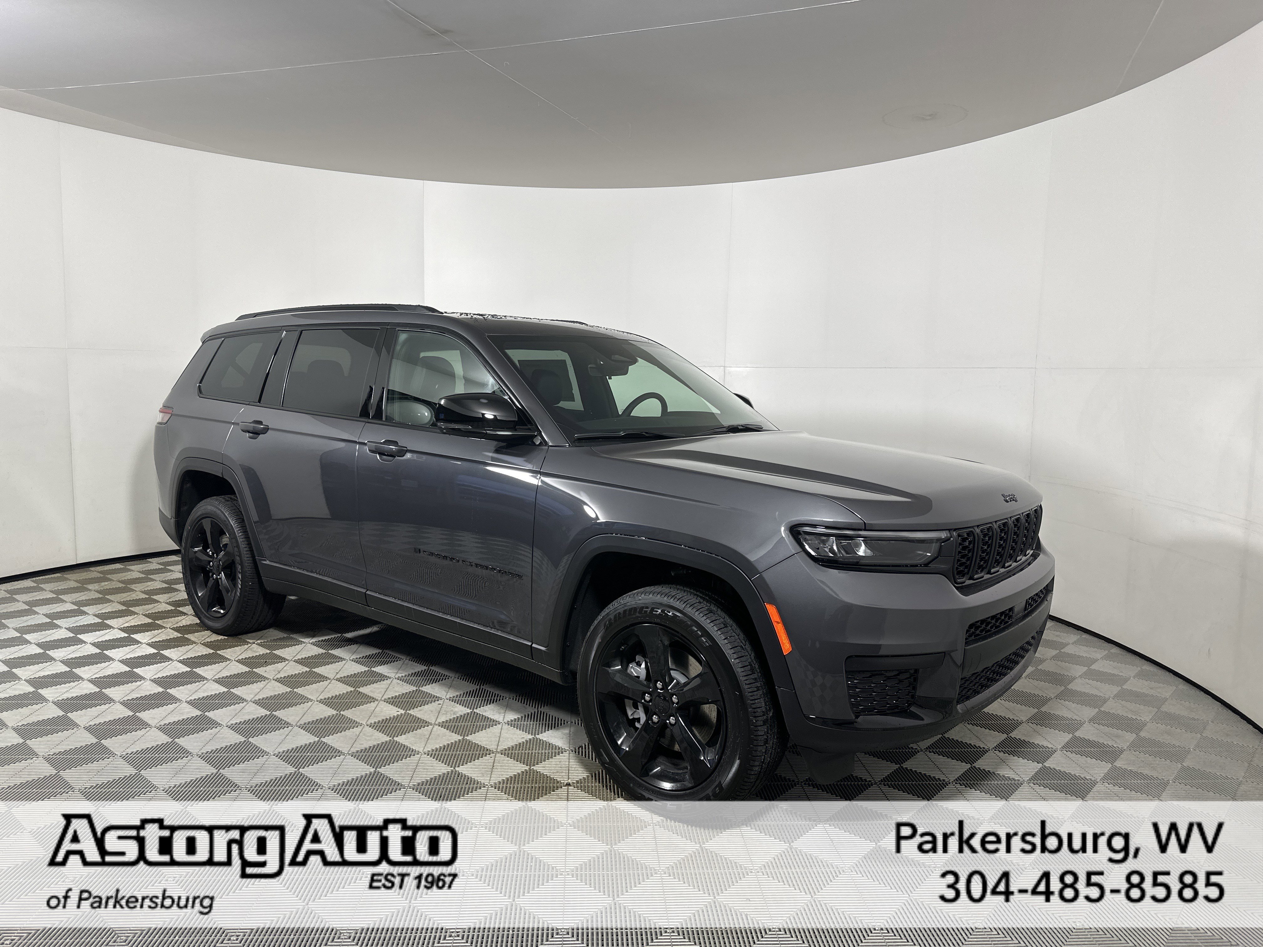 2025 Jeep Grand Cherokee L Altitude's photo