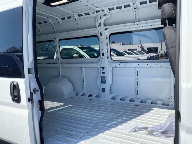 2025 Ram ProMaster 3500 Window Van photo 4