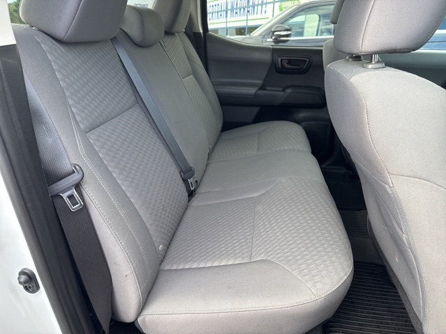 2021 Toyota Tacoma V6 photo 13