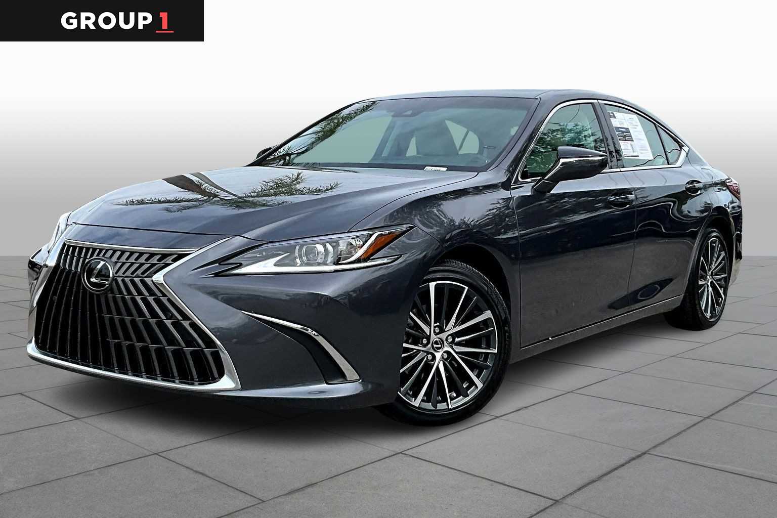 2023 Lexus ES 350's photo