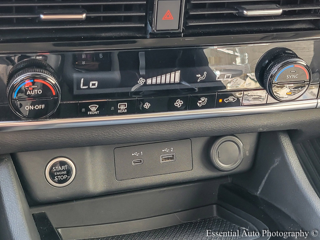 2021 NISSAN ROGUE - Image 14