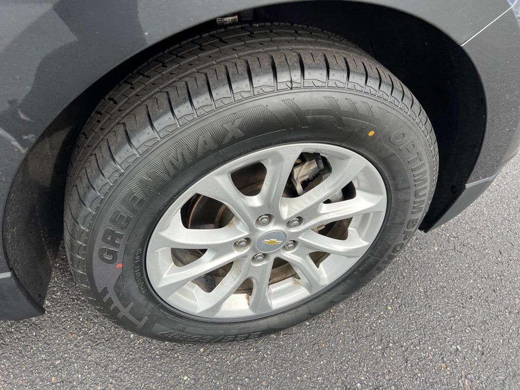 2018 Chevrolet Equinox LT photo 30