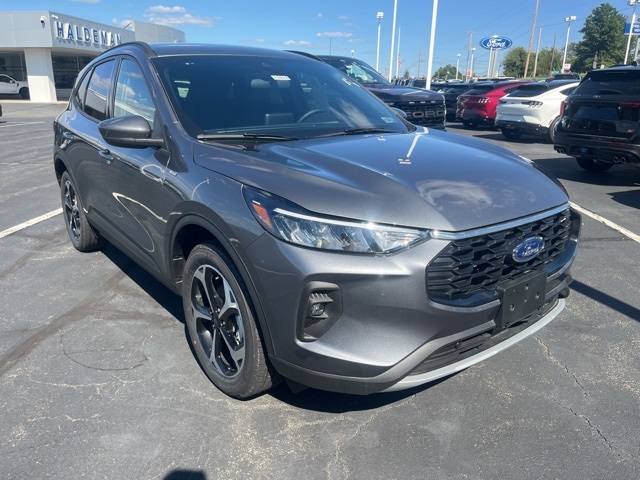 2025 Ford Escape Hybrid ST-Line Select photo 3