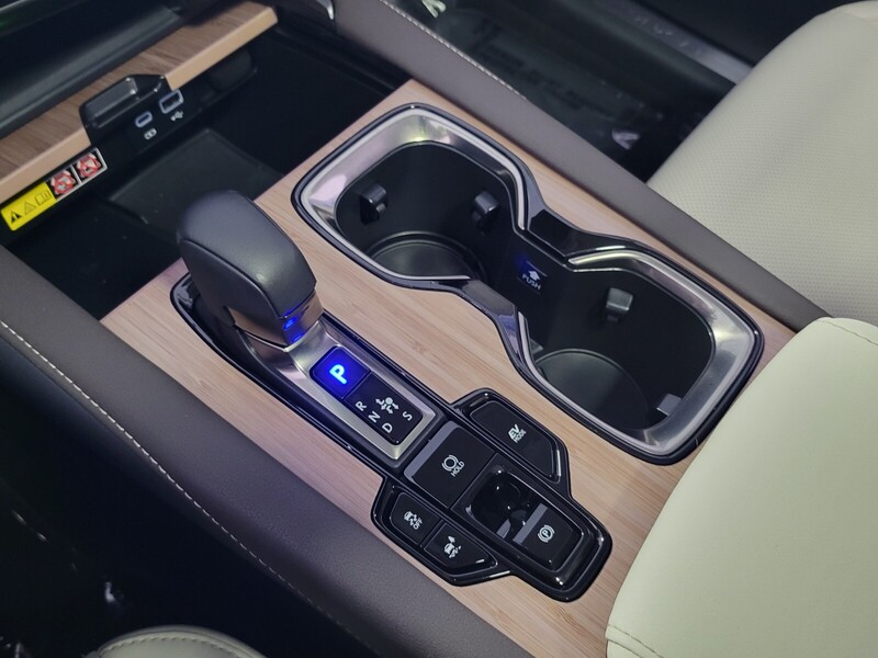2024 Lexus RX 350h AWD photo 18