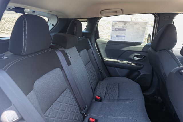 2025 Nissan Kicks SV photo 16