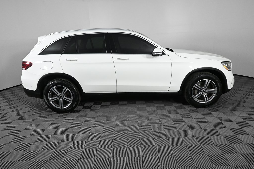 2022 Mercedes Benz GLC 300 photo 23