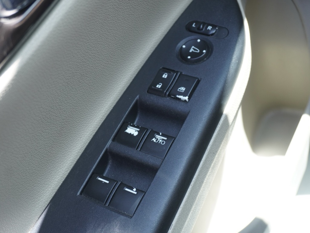 2017 Honda Accord EX photo 12