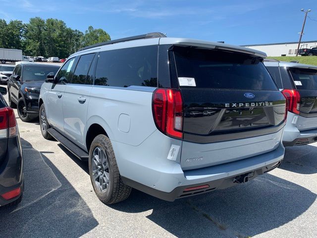 2025 Ford Expedition MAX photo 4