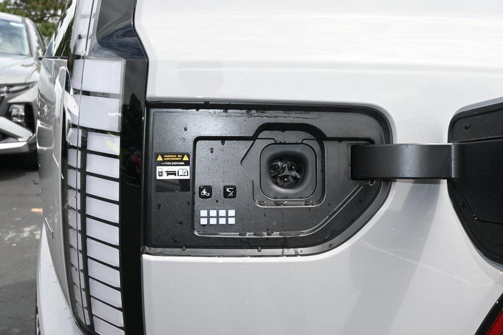 2026 Hyundai Ioniq SEL photo 10