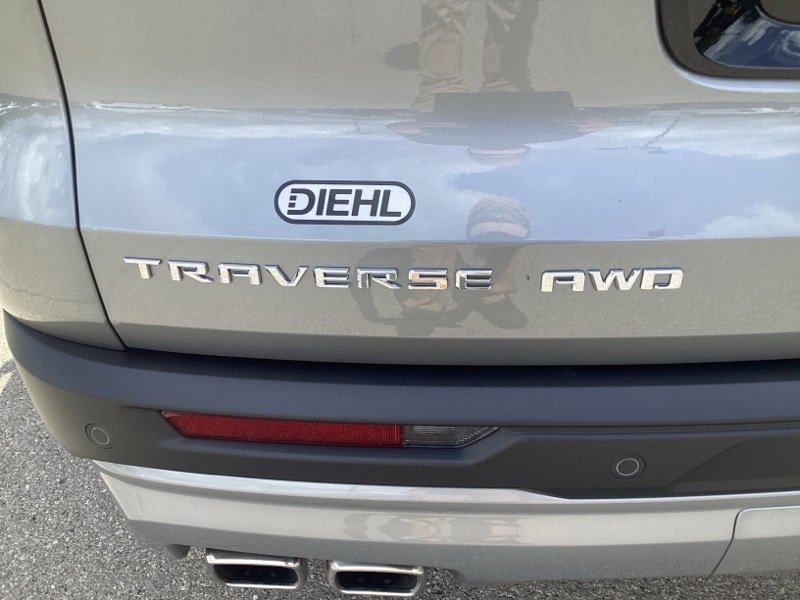 2026 Chevrolet Traverse photo 9