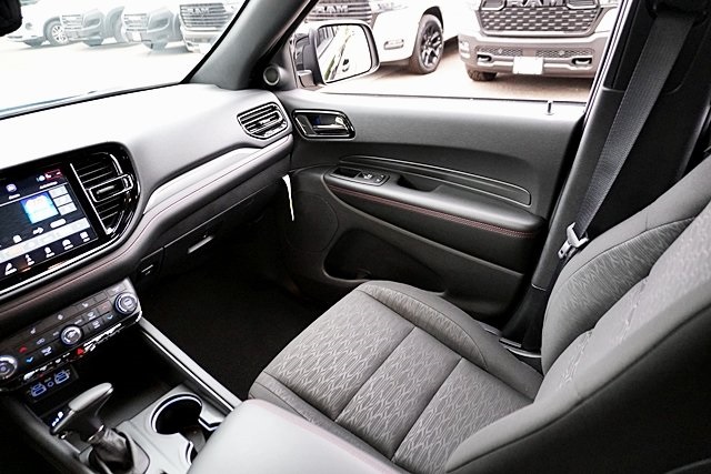 New 2026 Diamond Black Clear-Coat Exterior Paint Dodge GT image 25