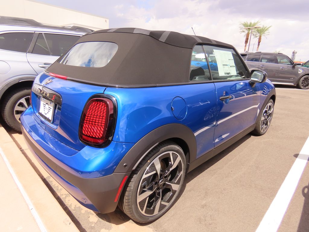 2026 Mini Cooper Convertible Iconic photo 3