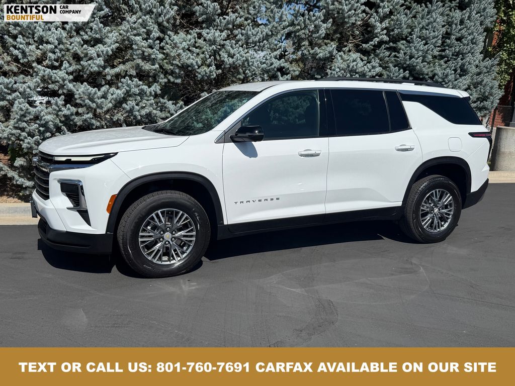 2024 Chevrolet Traverse 2LT's photo