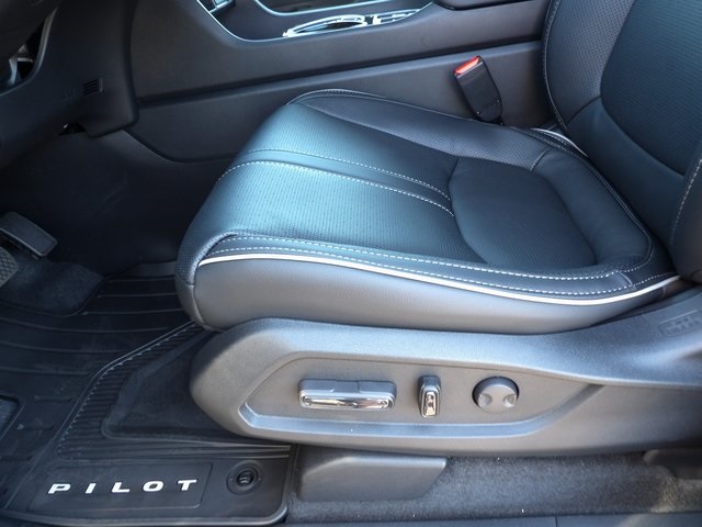 2025 Honda Pilot Elite photo 19